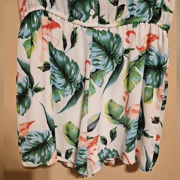 As U Wish Romper White and Pink Tropical Print Size Large  EUC - Picture 2 of 10